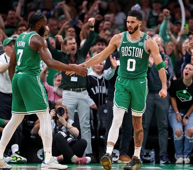 湖人逆转凯尔特人B队,威斯布鲁克打破历史纪录 湖人逆转凯尔特人B队,威斯布鲁克打破历史纪录