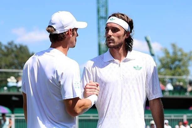 澳大利亚网球队鏖战德国网球队，西西帕斯制霸全场