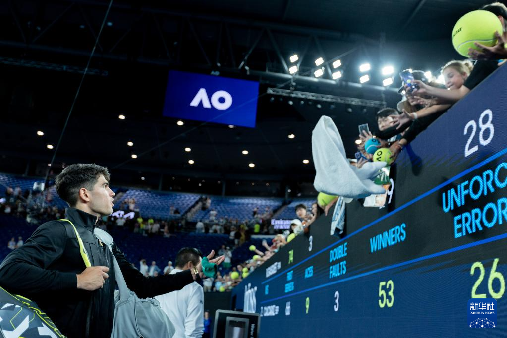 澳大利亚网球队血洗西班牙网球队，阿尔卡拉斯关键制胜