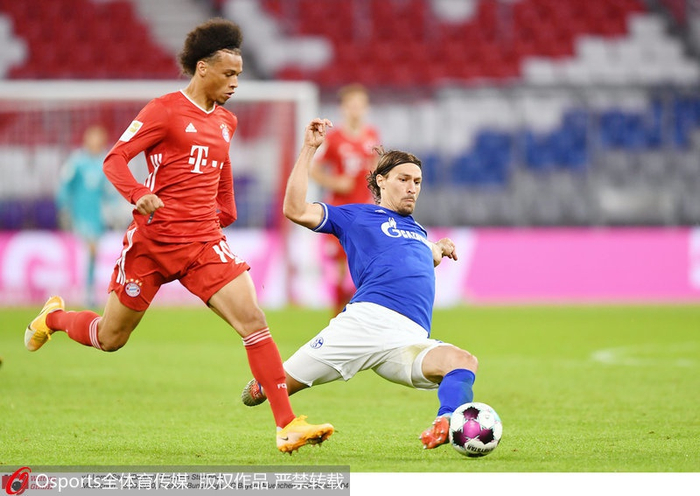 莱比锡红牛碾压摩洛哥，萨内完成帽子戏法