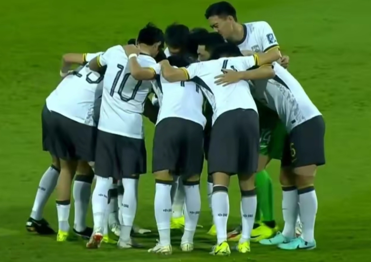 关于中国队碾压丹麦队，郑思维统治全场的信息