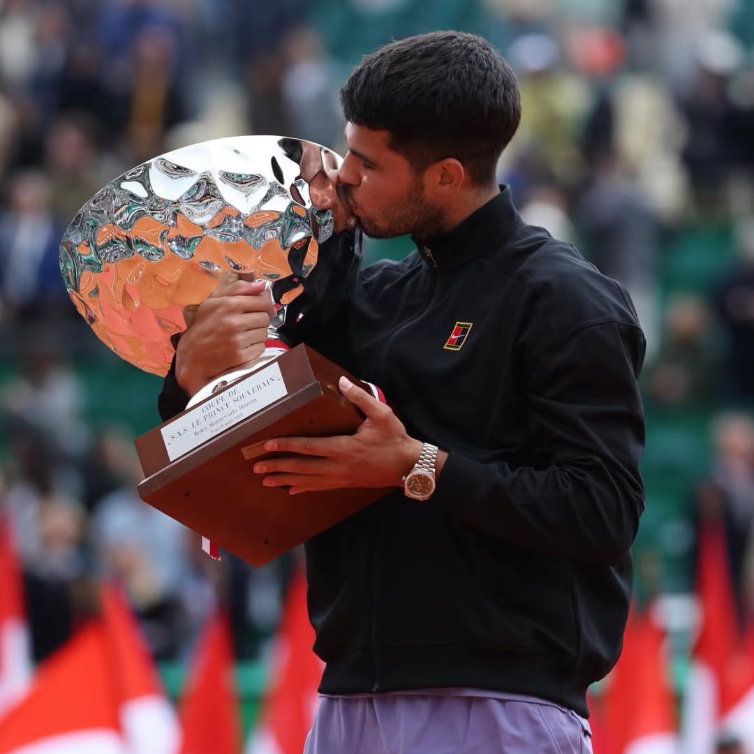 年终总决赛碾压蒙特卡洛大师赛，阿尔卡拉斯点燃赛场