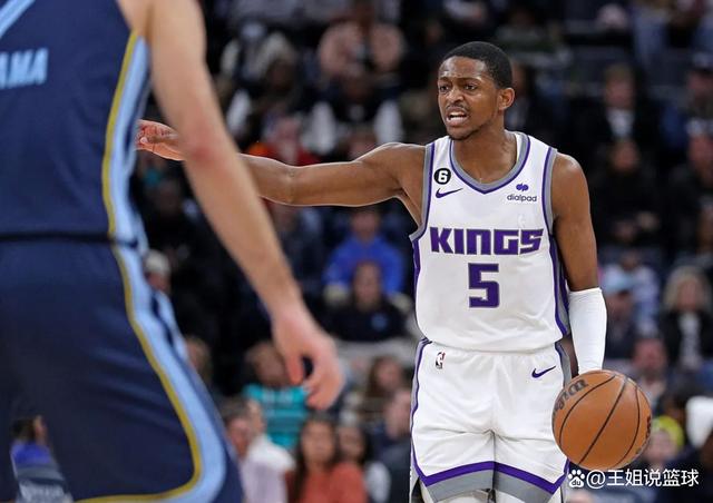 魔术横扫灰熊，克莱刷新纪录